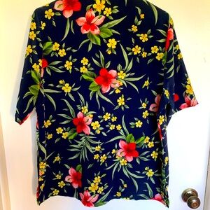 Bo worth womens Hawaiian button up shirt size as